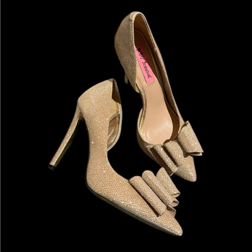 Betsy Johnson gold sparkles stilettos